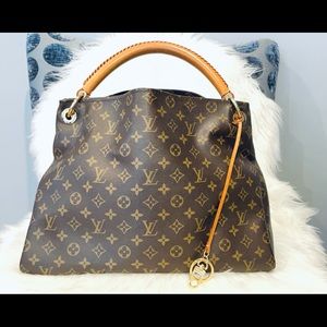 Authentic Louis Vuitton Artsy MM Monogram with Dust Bag! EXCELLENT Condition!